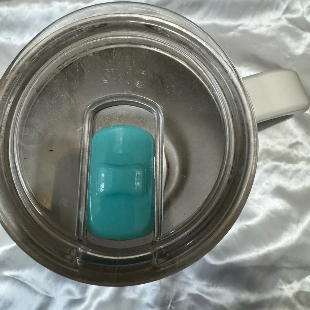 Swig tumbler